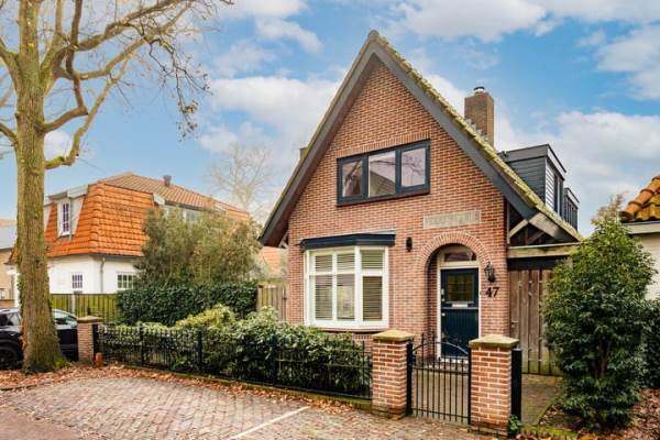 Woning Jan Oldenburglaan 47 Bergen (NH)