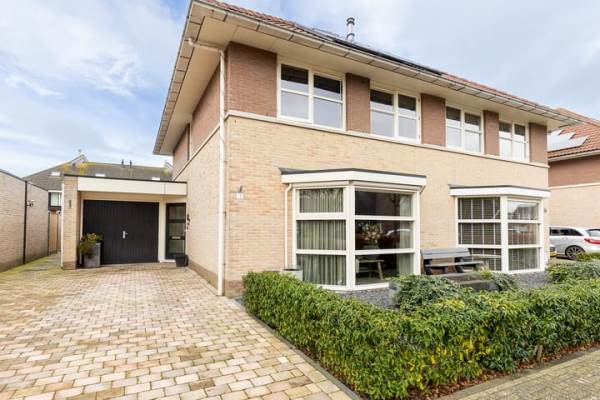 Woning Bomenland 12 Venhuizen