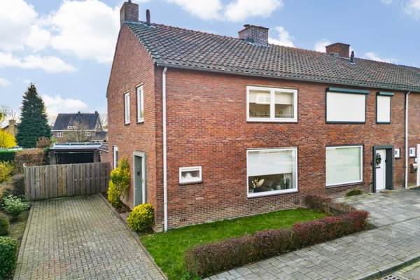 Woning Planeetstraat 1 Geleen