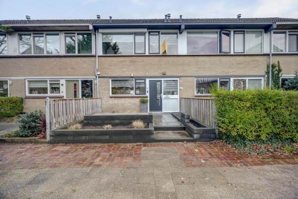 Woning Titus Brandsmapad 17 Hoogvliet Rotterdam
