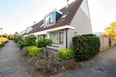 Woning Loevesteinstraat 15 Hellevoetsluis
