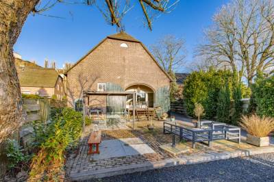 Woning Koningin Emmastraat 4 Andel