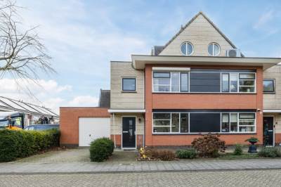 Woning Slauerhoffstraat 5 Oud-Beijerland