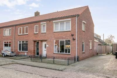 Woning Wethouder Robaardstraat 22 Hoogeveen