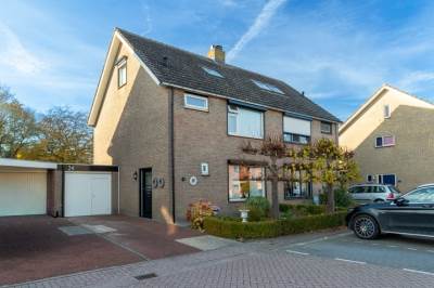 Woning ds. Raamshof 24 Hoek