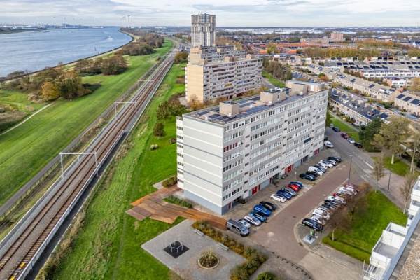 Woning Merellaan 593 Maassluis