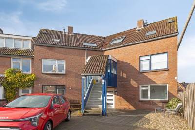 Woning Hugo van Woerdenstraat 23 Leiden