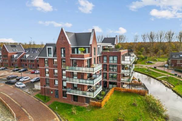 Woning Robert Hofstadterstraat 42 Almere