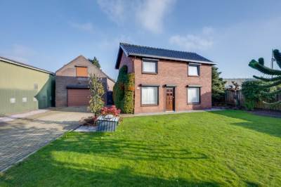 Woning Elzenstraat 12 St. Willebrord