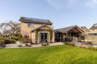 Woning Prunuslaan 3 Puttershoek