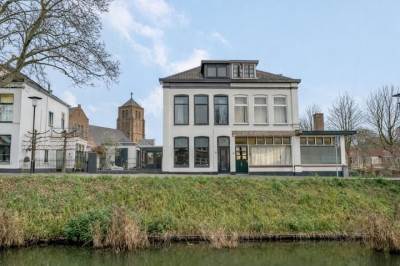 Woning St. Walburgbinnensingel 4 Tiel