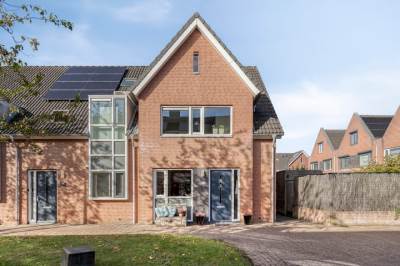 Woning Moerasvaren 42 Hendrik-Ido-Ambacht