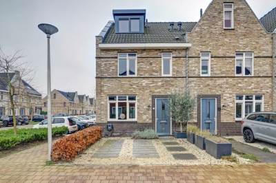 Woning IJsduiker 1 Hendrik-Ido-Ambacht