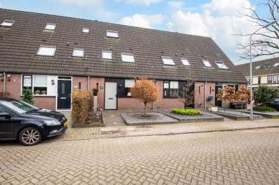 Woning De Ring 75 Wekerom