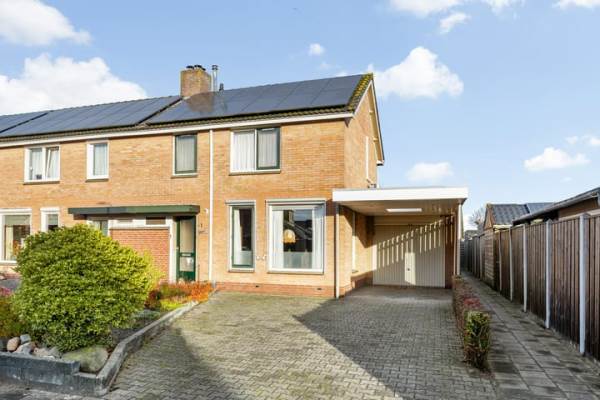 Woning P.Buismanstraat 81 Lemelerveld