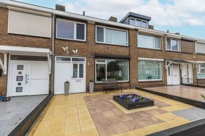 Woning Van Goghlaan 52 Roosendaal