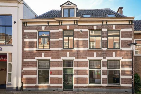 Woning Gasthuisstraat 15 Tiel