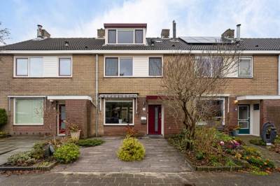 Woning Van der Duyn van Maasdamlaan 18 Hillegom