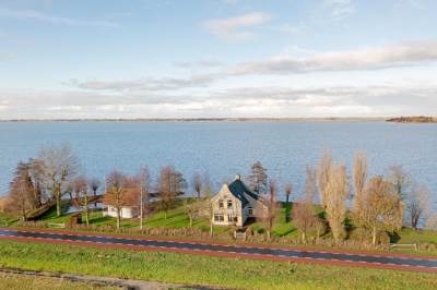 Woning Lange Hoek 1 Elahuizen