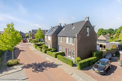 Woning Herman de Ruijterstraat 12 Poederoijen