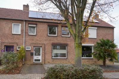 Woning Pastoor van Eijsstraat 50 Geleen