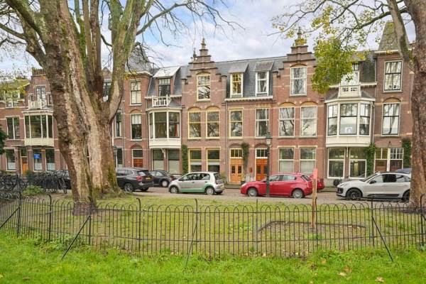 Woning Frederik Hendrikplein 20 Den Haag