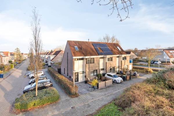 Woning Gipskruidweg 219 Almere