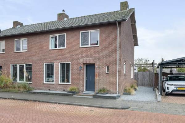 Woning Pastoor Knippenberghstraat 64 Helden