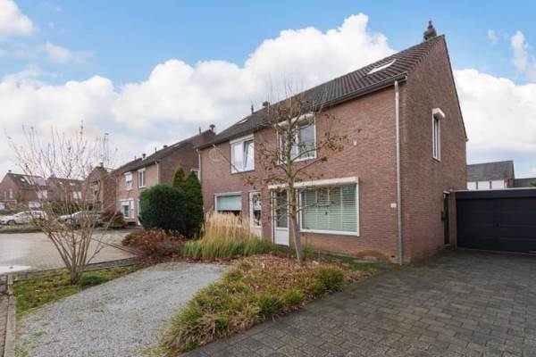 Woning Spaarweiden 16 Landgraaf
