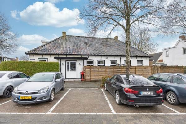 Woning J.P. van der Bildtstraat 2 Vrouwenparochie