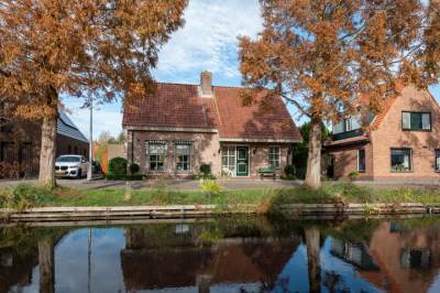 Woning Voorstraat 9 Roelofarendsveen