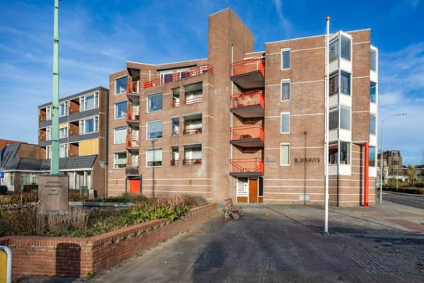 Woning Burgemeester Buiskoolplein 28 Delfzijl