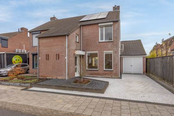 Woning Burg Kurversstraat 15 Urmond