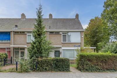 Woning Professor Hugo de Vriesstraat 2 Zaandam
