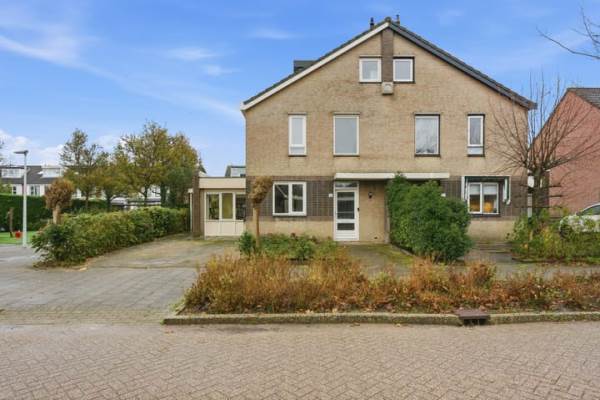 Woning Brahmsstraat 18 Barendrecht