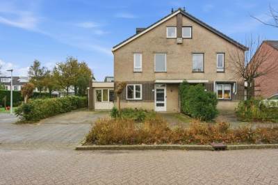 Woning Brahmsstraat 18 Barendrecht