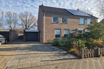 Woning Meeuwenlaan 13 Nieuwerkerk