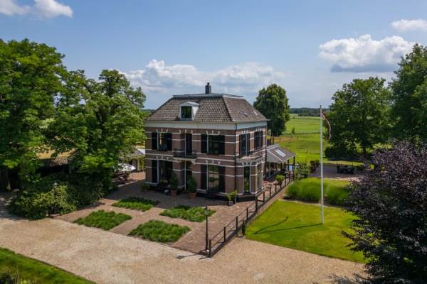 Woning Ds. E. Kreikenlaan 12 Wesepe