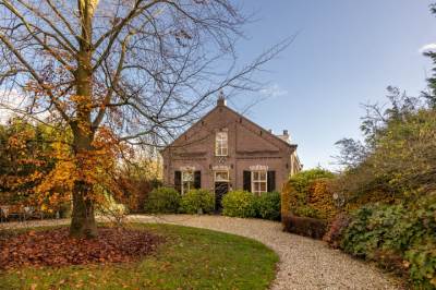 Woning Uiterdijk 4 Zoelen