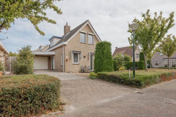Woning Anna Blamanpad 2 Raamsdonksveer