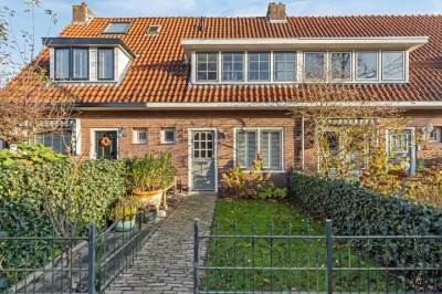Woning Seringstraat 15 Huizen