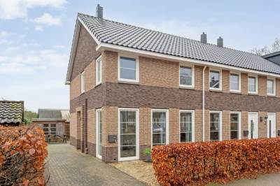 Woning De Waag 11 Veeningen