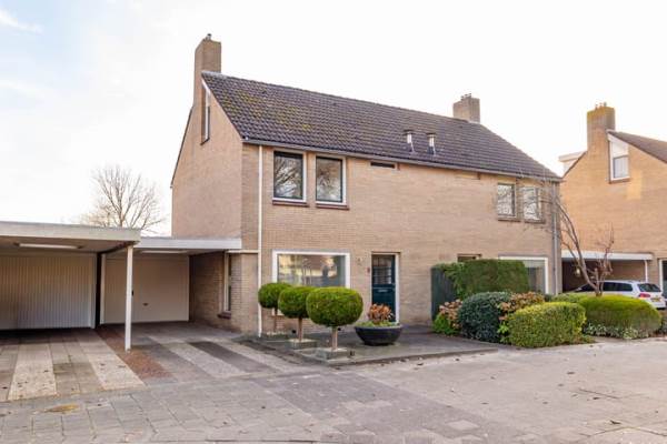 Woning Leeuweriklaan 8 Hoogeveen