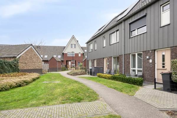 Woning IJsselsteenhof 16 Hillegom