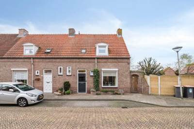 Woning Jan van Bruhezestraat 15 Steenbergen (NB)