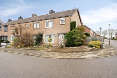 Woning Kerkhofweg 11 Einighausen