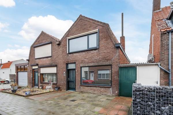 Woning Ds. Jan Scharpstraat 22 Axel
