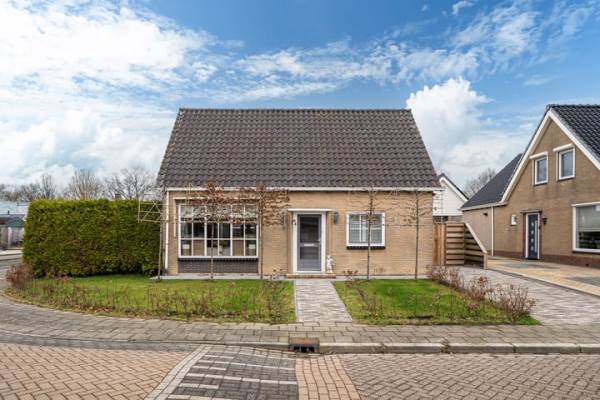 Woning Schoolstraat 2 De Wilp