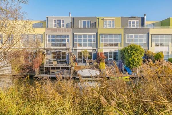 Woning Betsy Perkstraat 45 Velserbroek