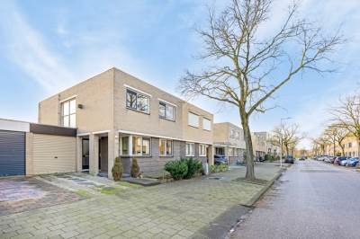Woning Adrianus van Waertweg 22 Amsterdam